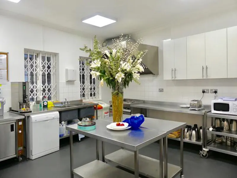 Kitchen at Norman gatehouse in Farringdon, P600 (photo 28)