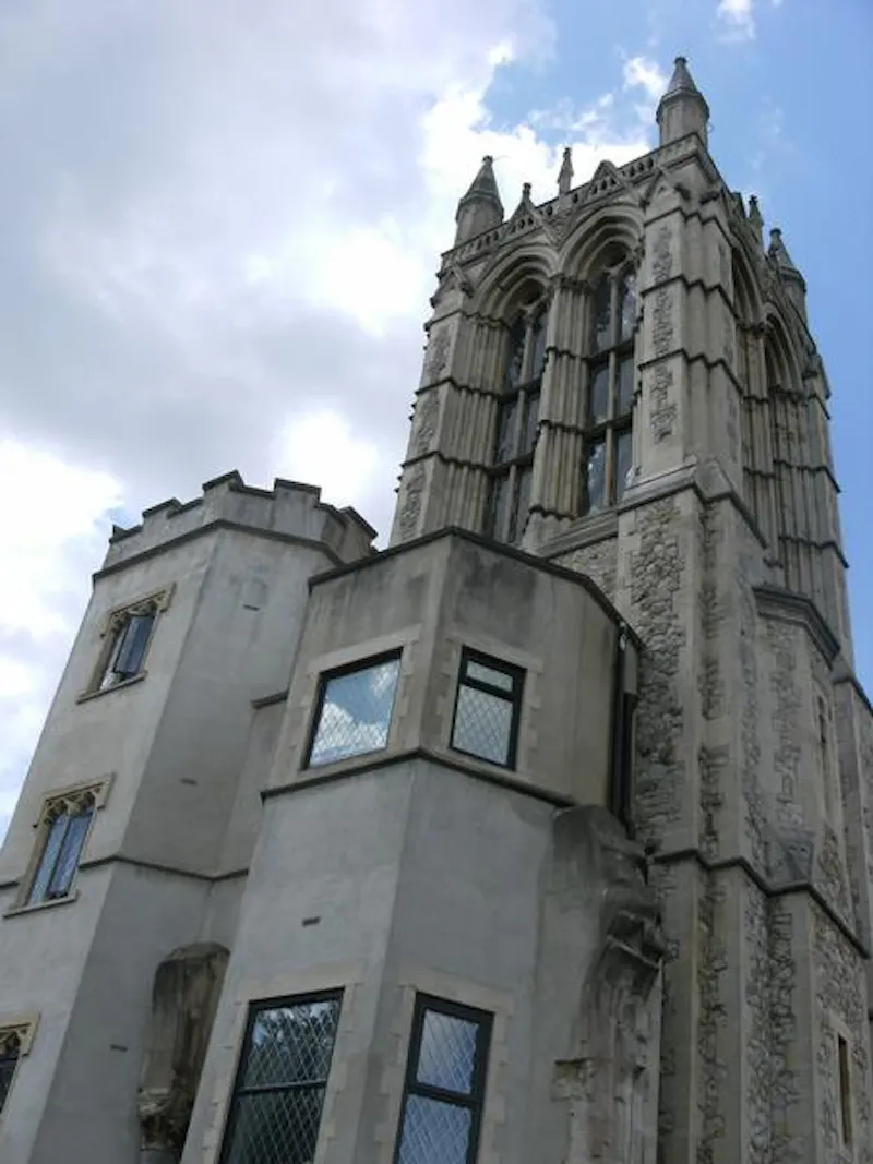 Film location Q128 in London (photo 19)