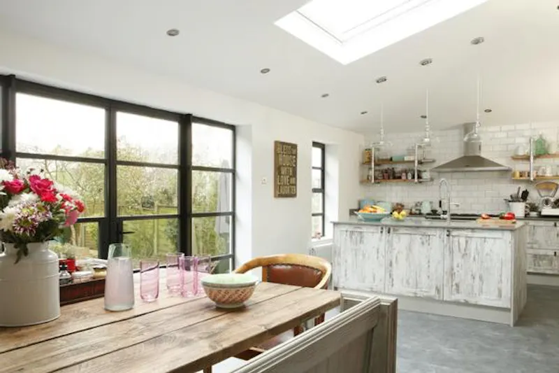 Crittall windows at Film location E448 in Hertfordshire (photo 6)