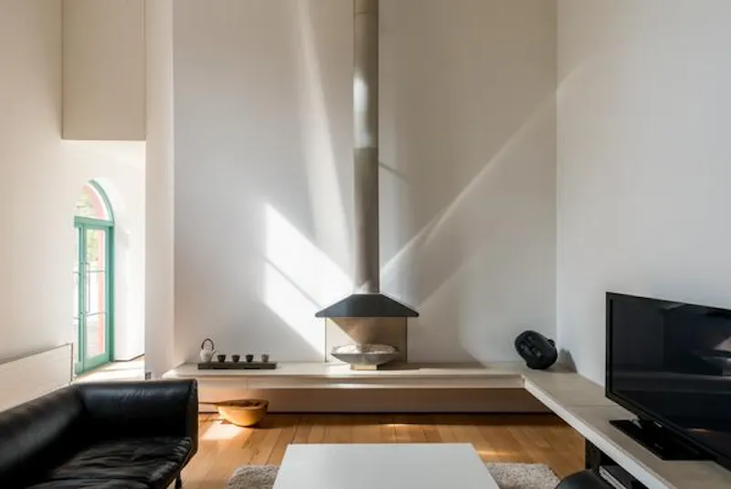 Fireplace at Iconic Chertsey modernist house, K421 (photo 4)