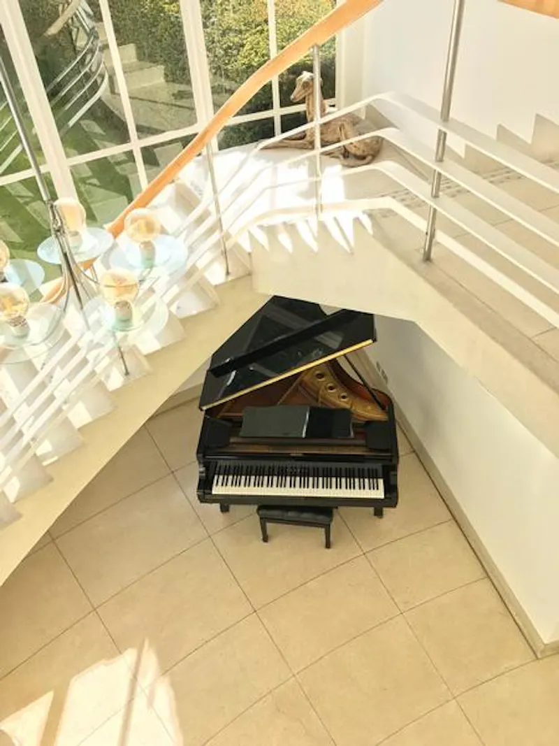 Piano at Iconic Chertsey modernist house, K421 (photo 9)