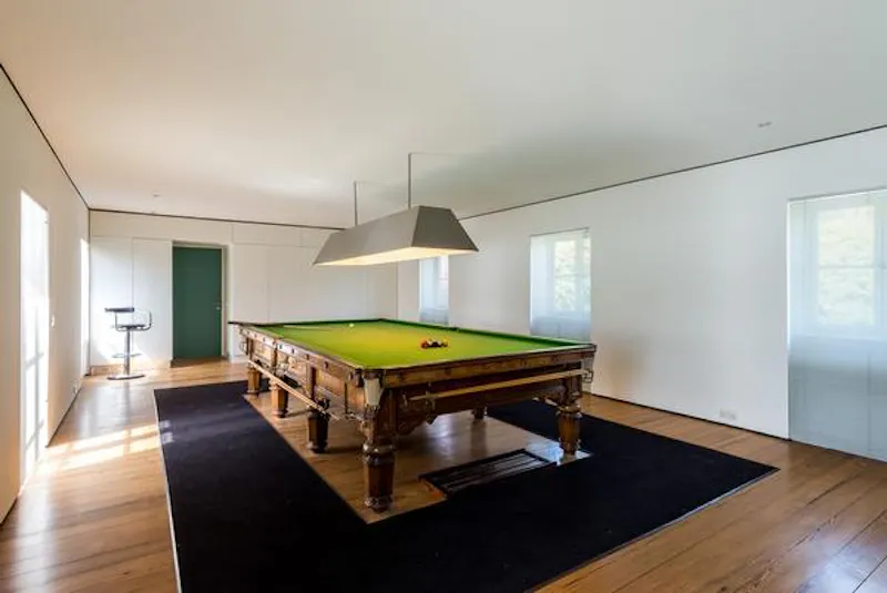 Games room at Iconic Chertsey modernist house, K421 (photo 21)