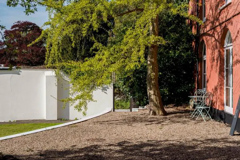 Iconic Chertsey modernist house, K421 (photo 33)