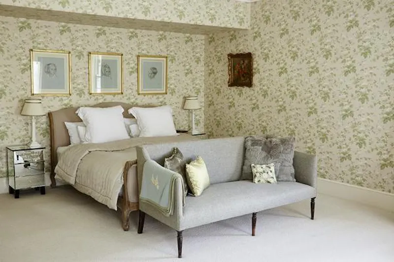 Bedroom at Charming manor in South Downs, A1449 (photo 8)
