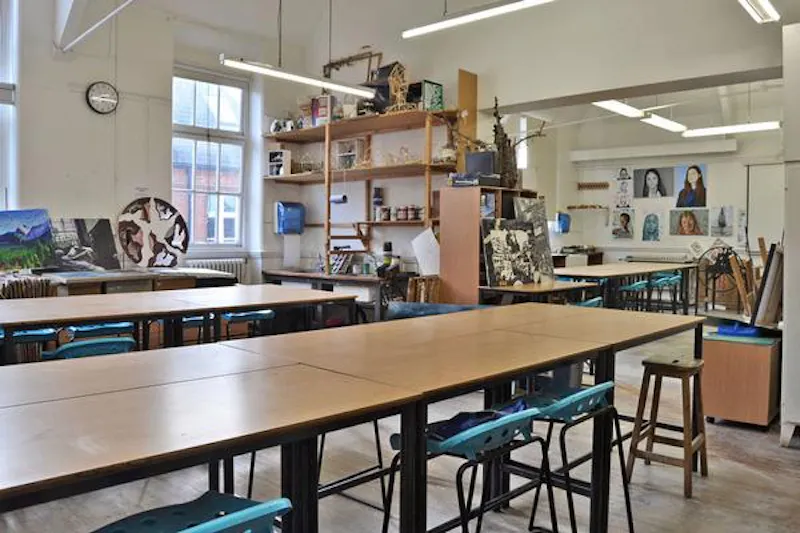 Versatile Dulwich school, J214 (photo 60)
