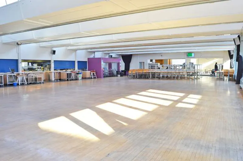 Dining room at Versatile Dulwich school, J214 (photo 62)