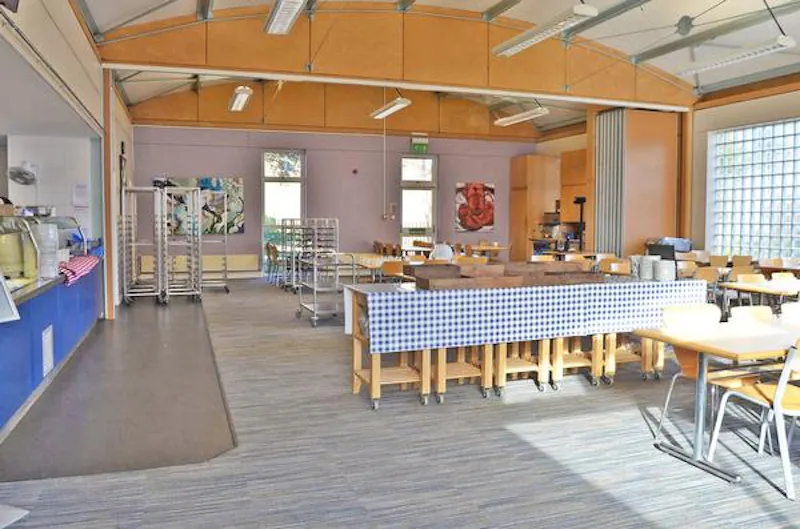 Dining room at Versatile Dulwich school, J214 (photo 64)