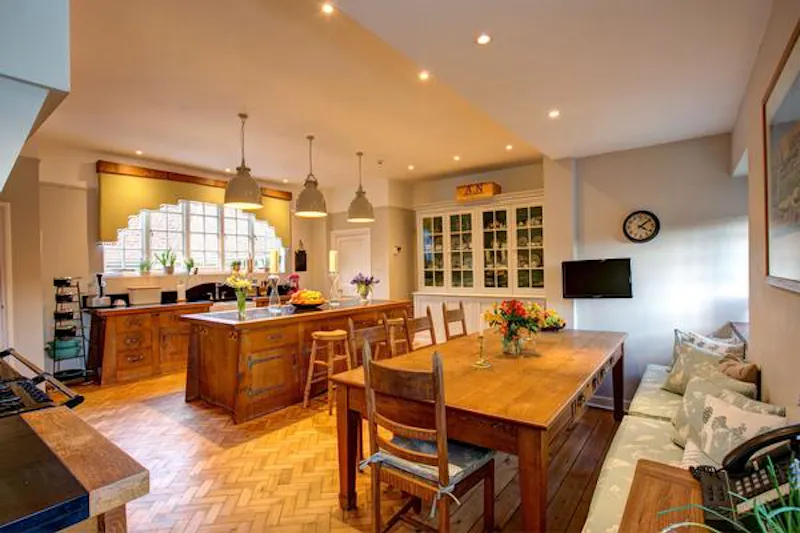Little Thakeham Manor House, E430 (photo 32)