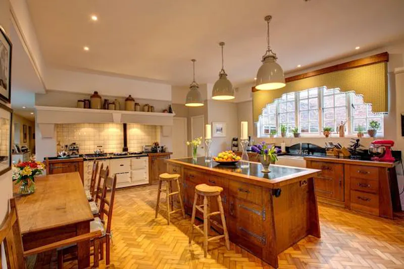Little Thakeham Manor House, E430 (photo 28)