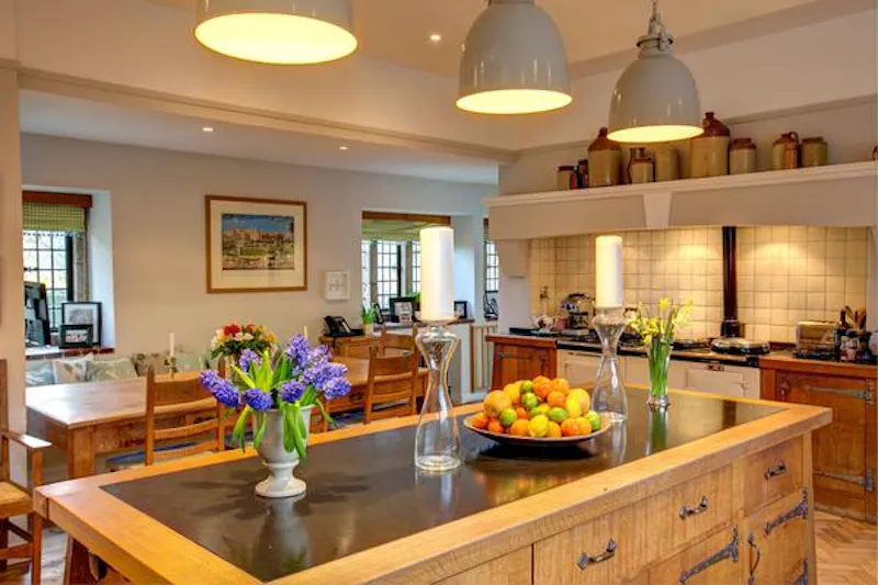 Little Thakeham Manor House, E430 (photo 31)