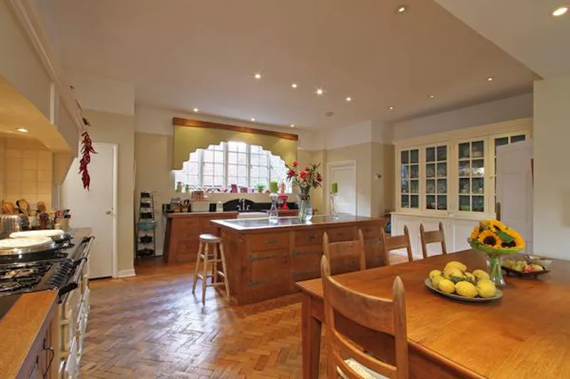 Little Thakeham Manor House, E430 (photo 36)