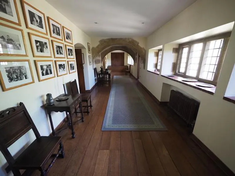 Corridor at Little Thakeham Manor House, E430 (photo 55)