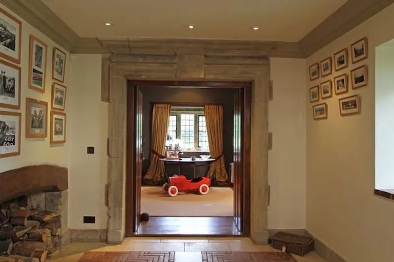 Little Thakeham Manor House, E430 (photo 57)