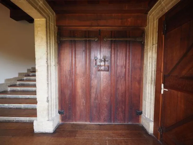 Staircase at Little Thakeham Manor House, E430 (photo 22)