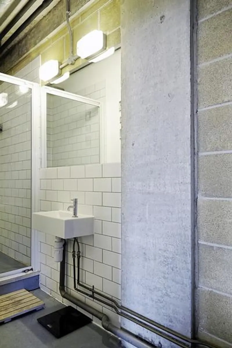 Two bedroom Shoreditch loft, F1123 (photo 22)