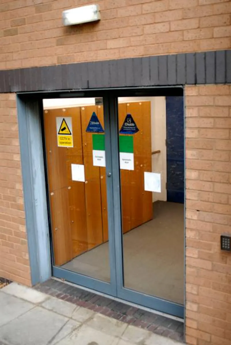 Leisure Centre close to Elstree Studios., V153 (photo 36)