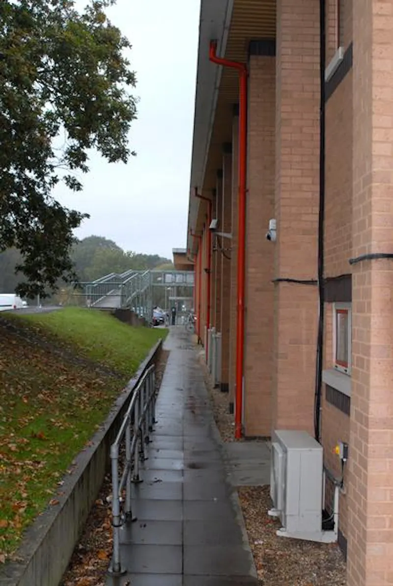 Leisure Centre close to Elstree Studios., V153 (photo 41)
