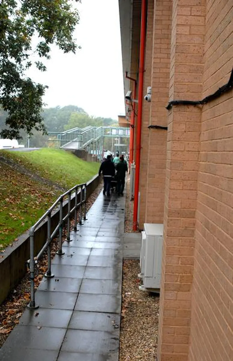 Leisure Centre close to Elstree Studios., V153 (photo 43)