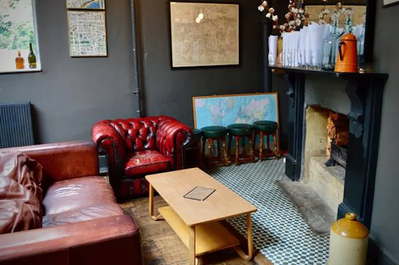Film location R815 in London (photo 15)