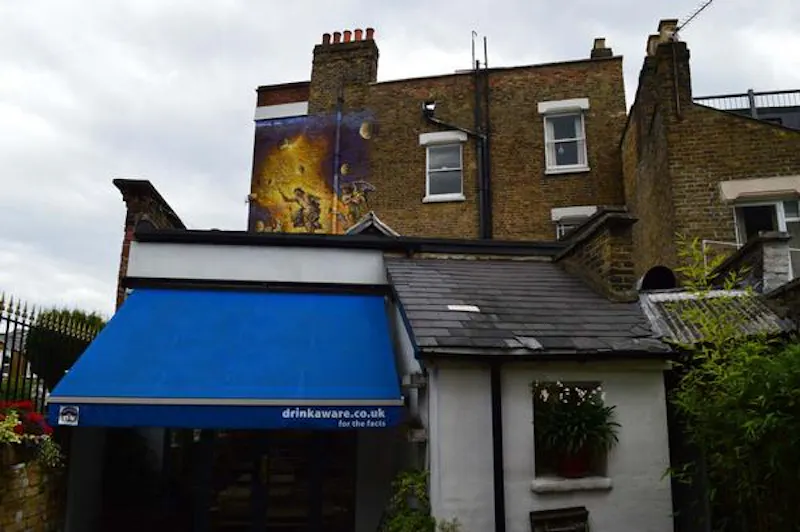 Film location R815 in London (photo 30)