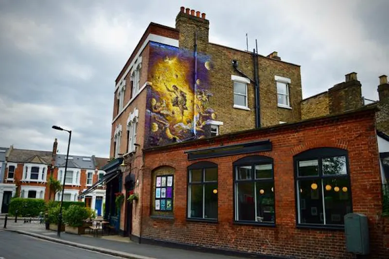 Film location R815 in London (photo 35)