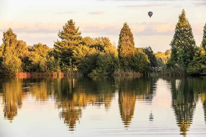 Kemble lakeside cabin, Q124 (photo 168)