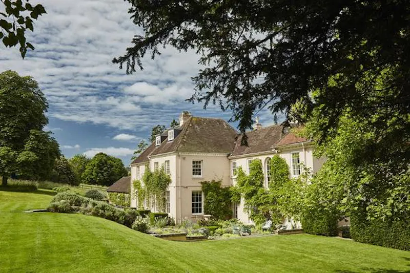 Garden at Charming manor in South Downs, A1449 (photo 14)
