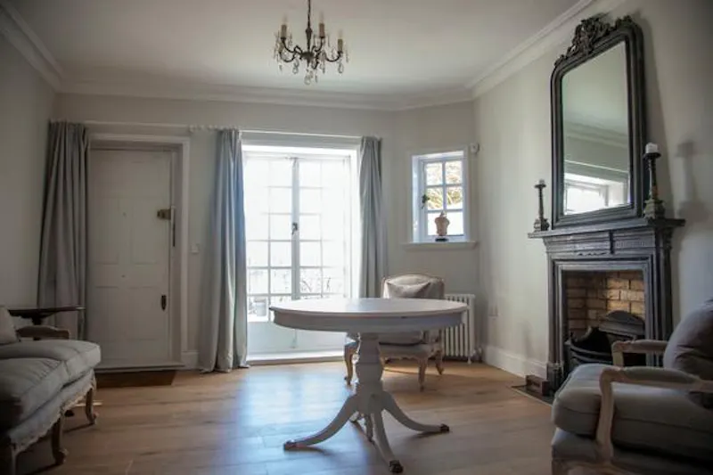 Fireplace at Tucked away Thames townhouse, A1473 (photo 3)