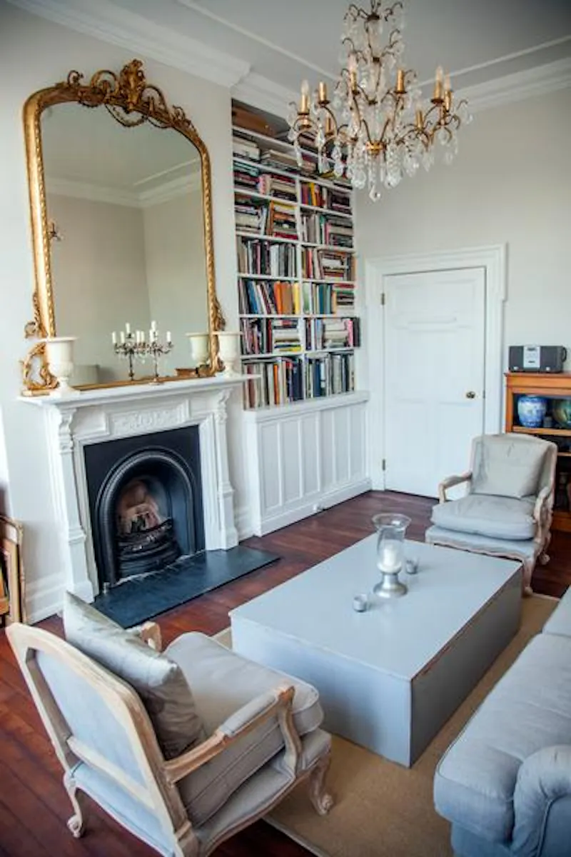 Tucked away Thames townhouse, A1473 (photo 8)