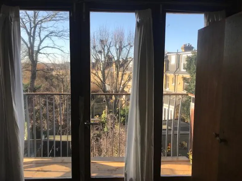 Quirky Hither Green house, B1790 (photo 17)