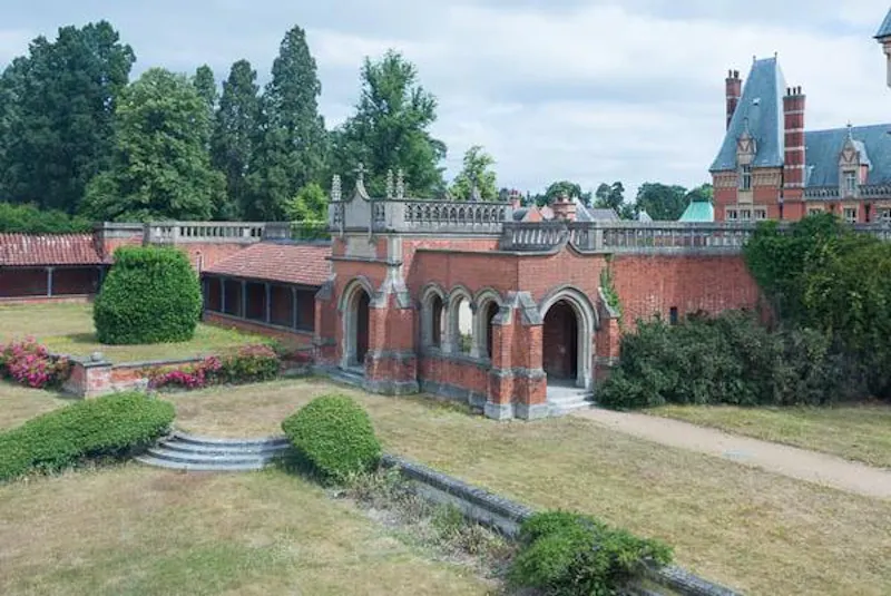 Country manor in Camberley, B1791 (photo 25)