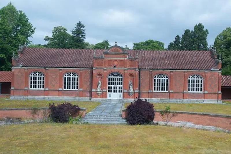 Summer house at Country manor in Camberley, B1791 (photo 35)