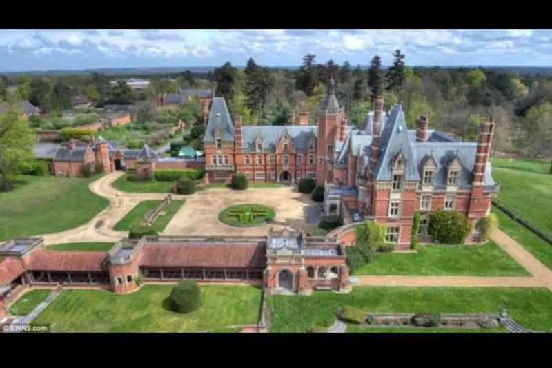 Country manor in Camberley, B1791 (photo 38)