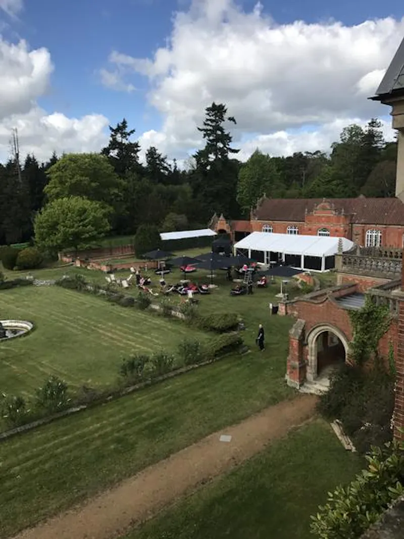 Country manor in Camberley, B1791 (photo 43)