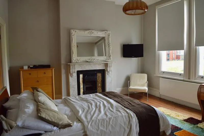 Stylish Streatham house, B1798 (photo 19)