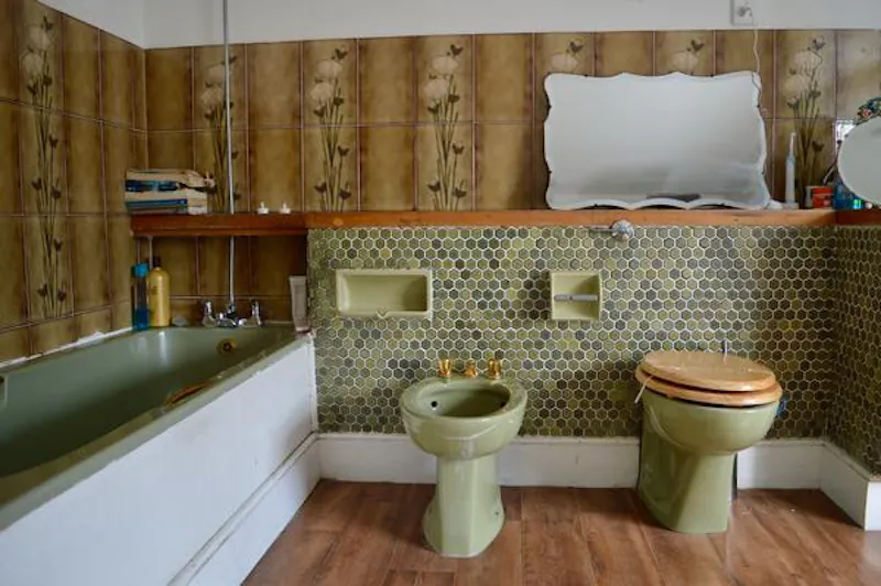 Bathroom at Stylish Streatham house, B1798 (photo 22)