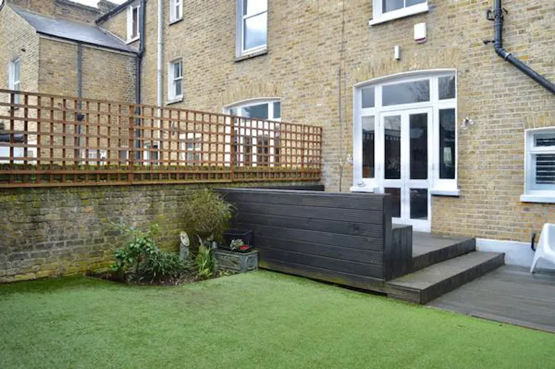 Garden at Stylish Streatham house, B1798 (photo 41)