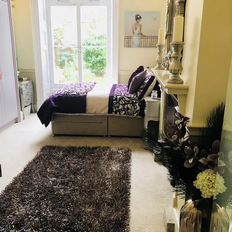 Bedroom at Ground floor period flat in Denham, F1156 (photo 14)