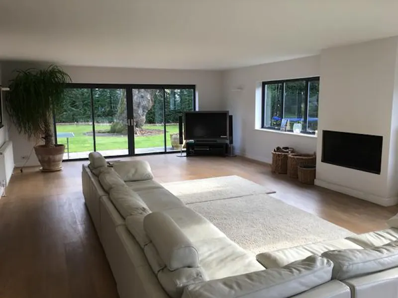 French doors at Modern Esher pool house, K423 (photo 2)