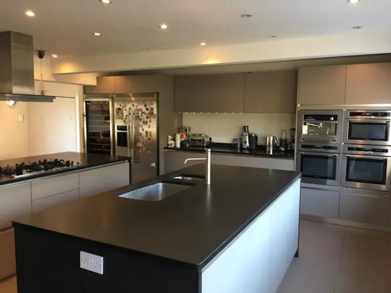 Modern Esher pool house, K423 (photo 10)