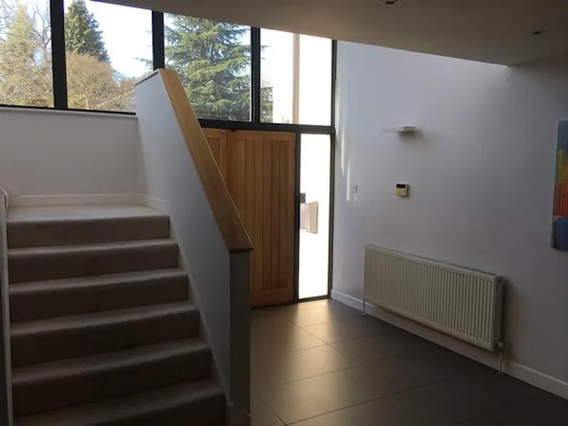 Modern Esher pool house, K423 (photo 30)