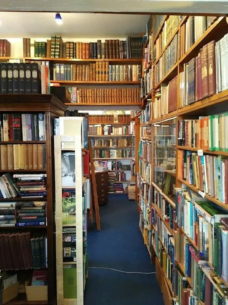 Quaint bookshop in Blackheath, Q129 (photo 6)