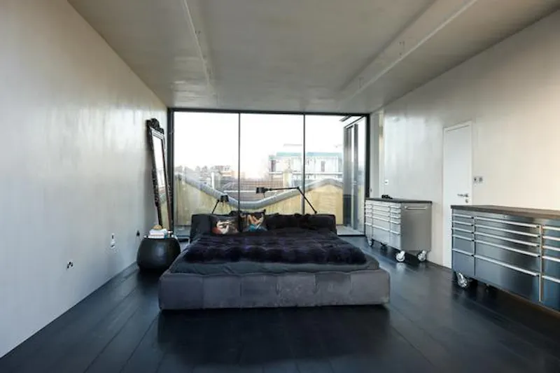 Bedroom at Stylish Bethnal Green loft, N444 (photo 18)