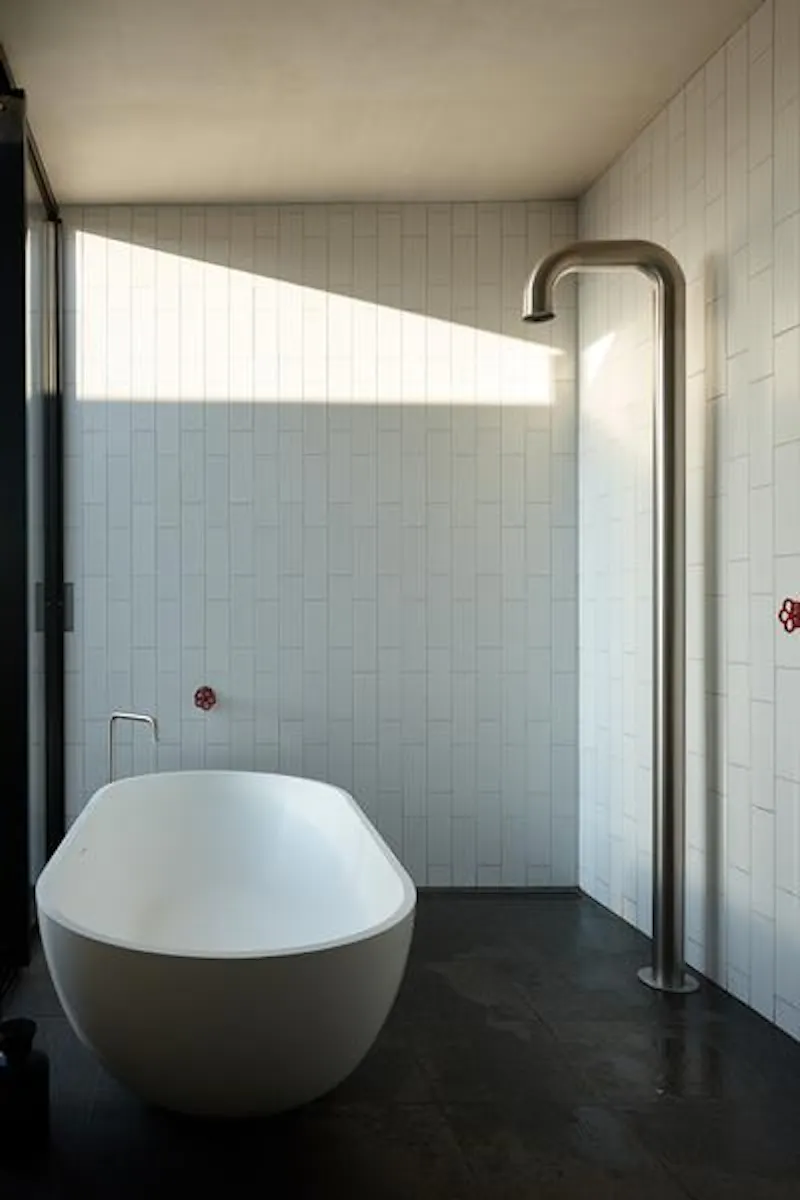 Bathroom at Stylish Bethnal Green loft, N444 (photo 21)
