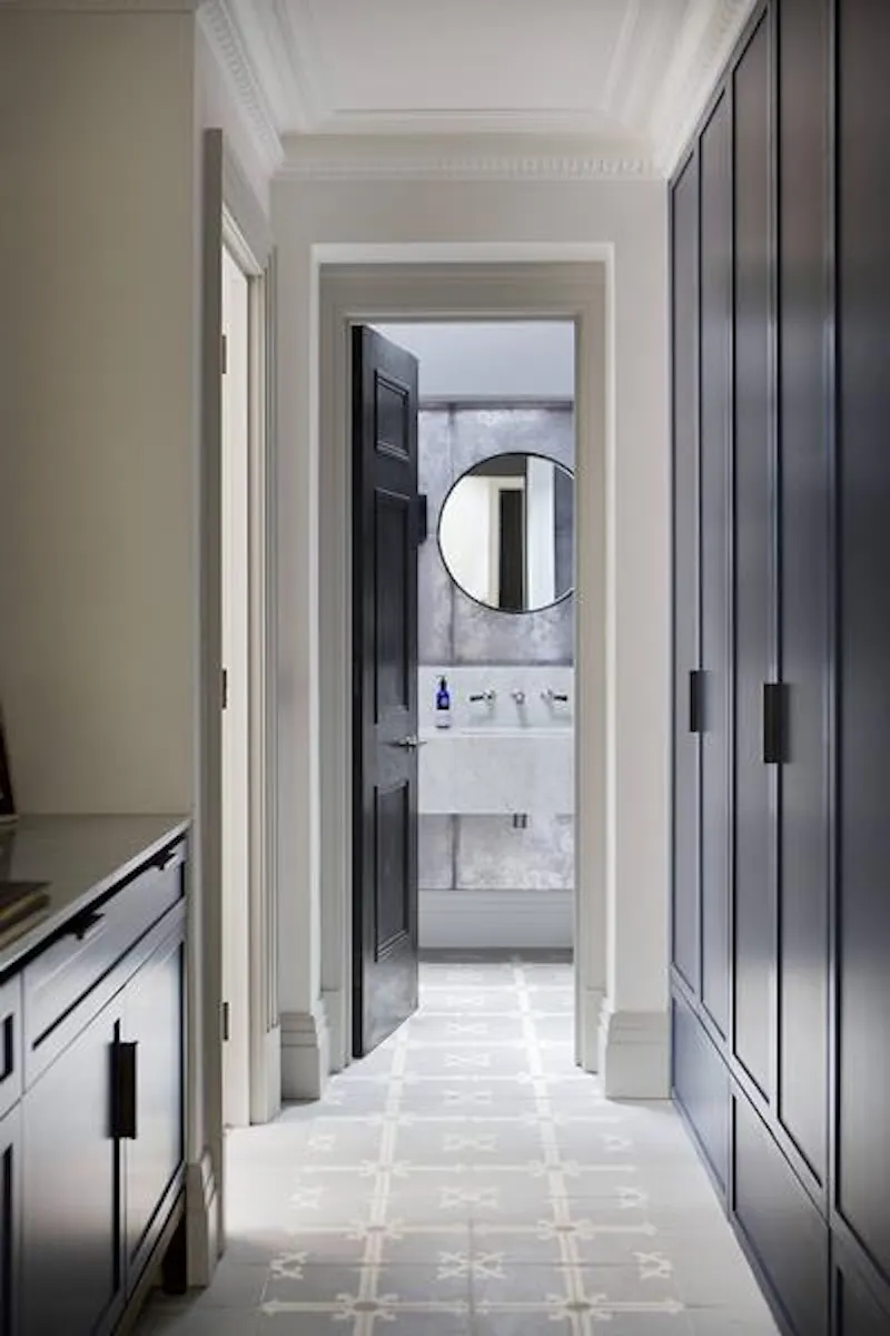 Fun Wimbledon house, B1795 (photo 14)