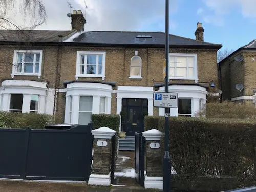 Beautiful Brondsbury Park house, B1796