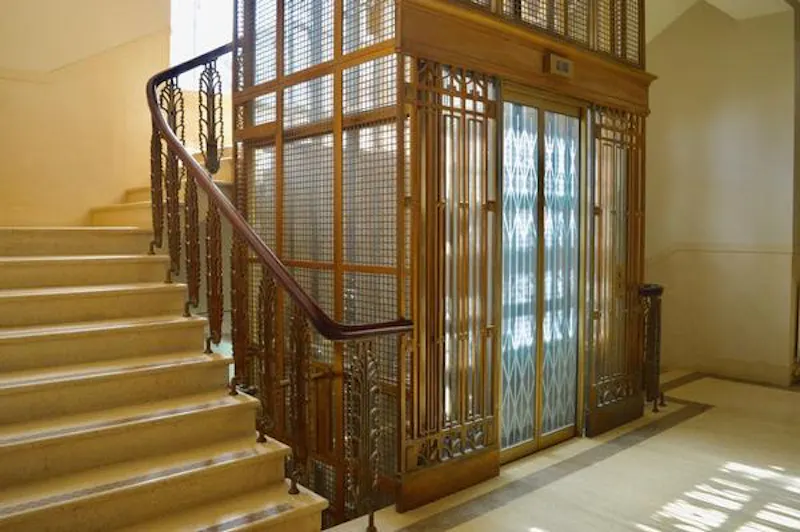 Lift at Denmark Hill education campus, P601 (photo 19)