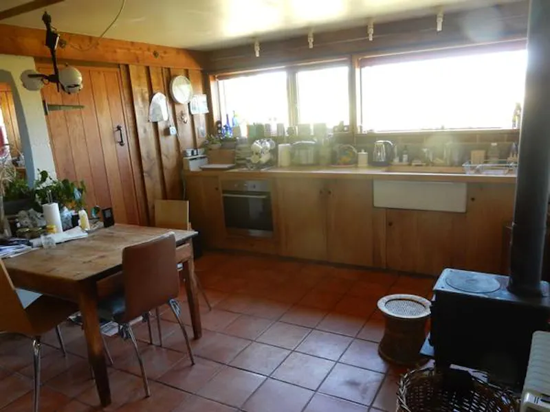 Kitchen at Great Missenden secluded cottage, Q131 (photo 9)