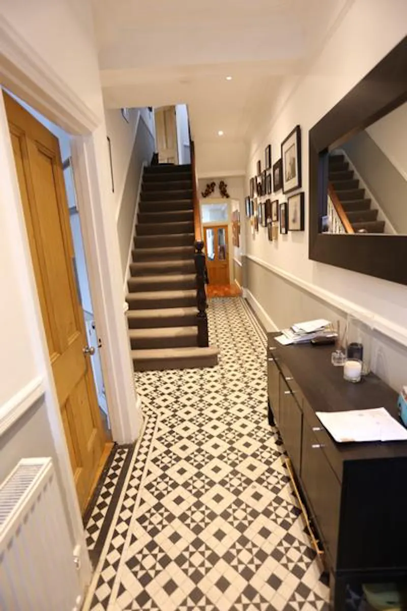 Entrance hall at Acton Edwardian family house, E451 (photo 5)