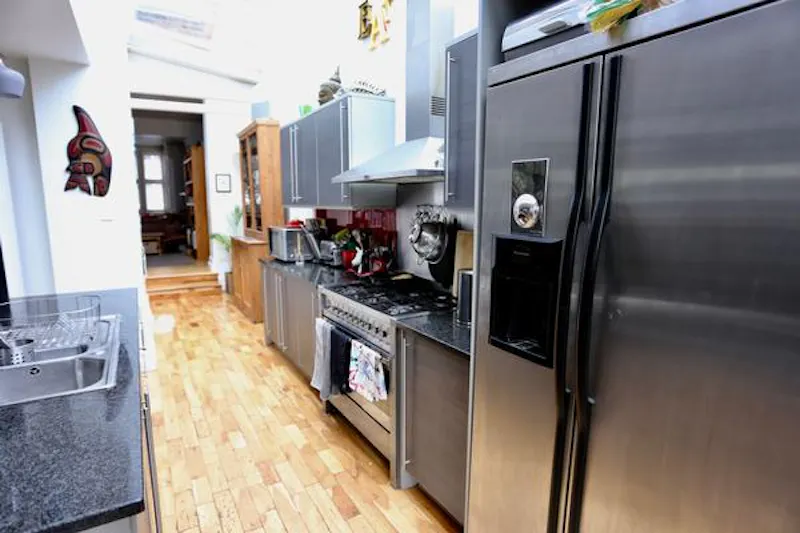 Acton Edwardian family house, E451 (photo 13)